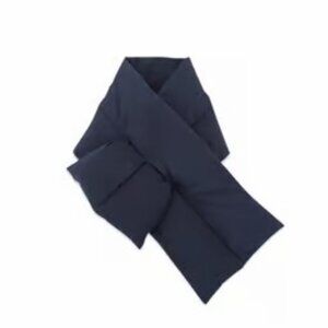 Nuage Reversible Pull Through Puffer Scarf Navy Blue & Black - retails $27.99!
